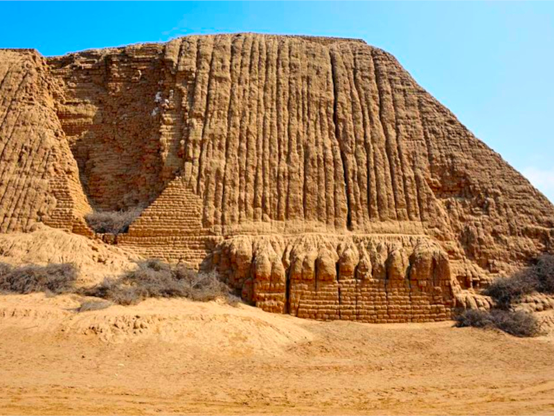Tours a Huacas del Sol y La Luna - Lima Inca Trip