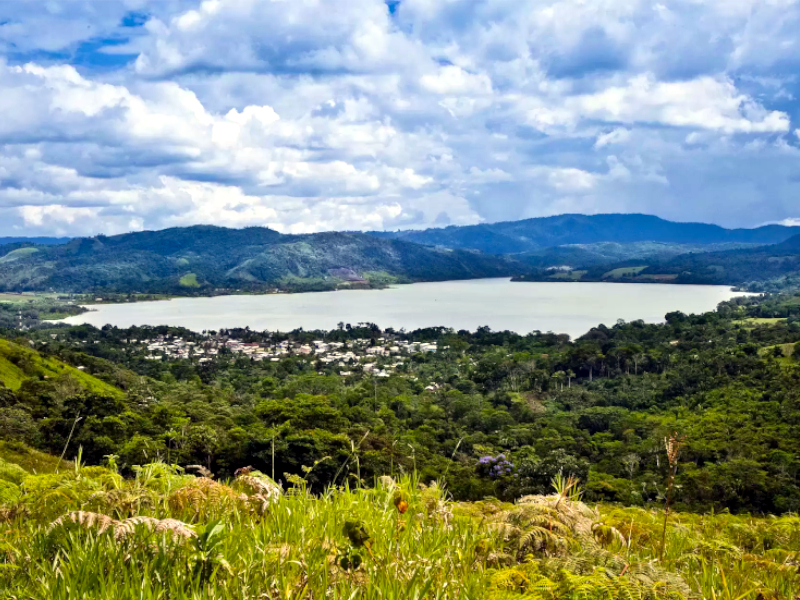 Laguna Azul - Tarapoto - Lima Inca Trip